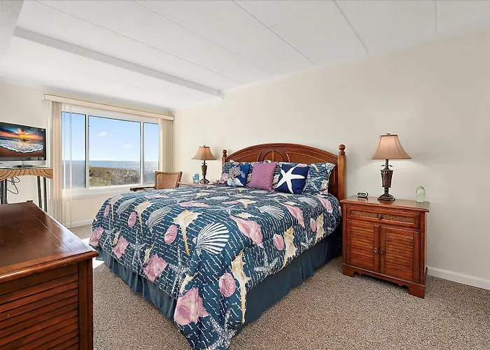 Stunning Direct Ocean Front 3 Bedroom With Outdoor Pool! Holiday home