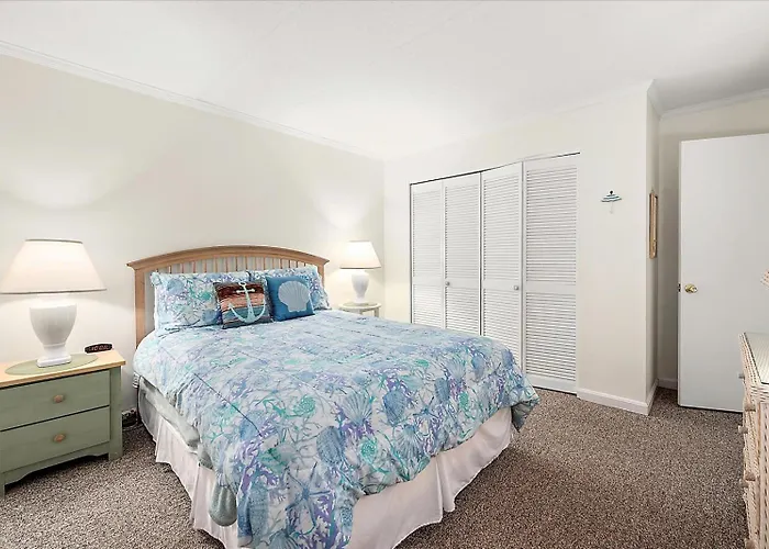 Stunning Direct Ocean Front 3 Bedroom With Outdoor Pool! Holiday home Ocean City