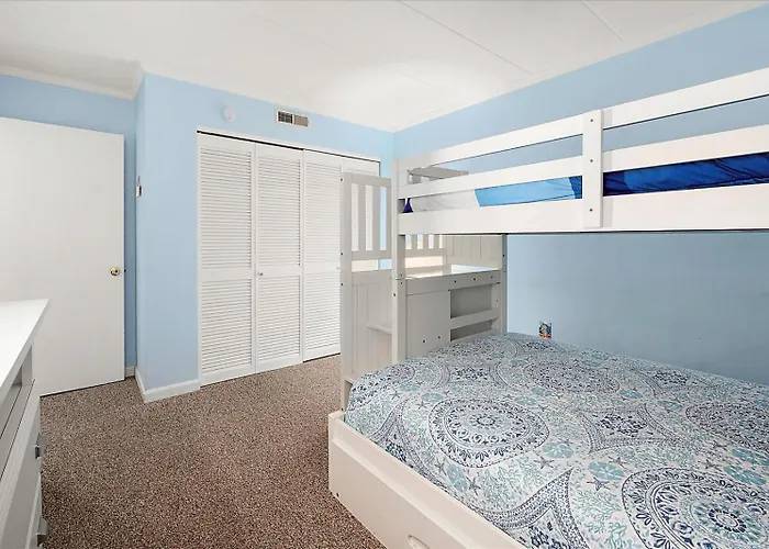 Holiday home Stunning Direct Ocean Front 3 Bedroom With Outdoor Pool! Ocean City