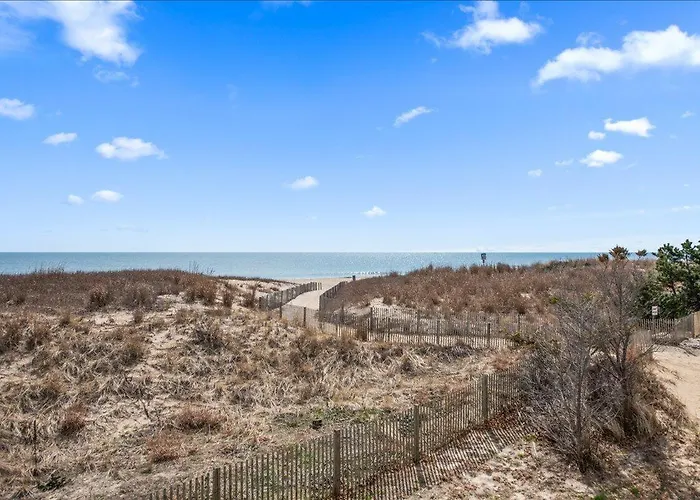 Stunning Direct Ocean Front 3 Bedroom With Outdoor Pool!